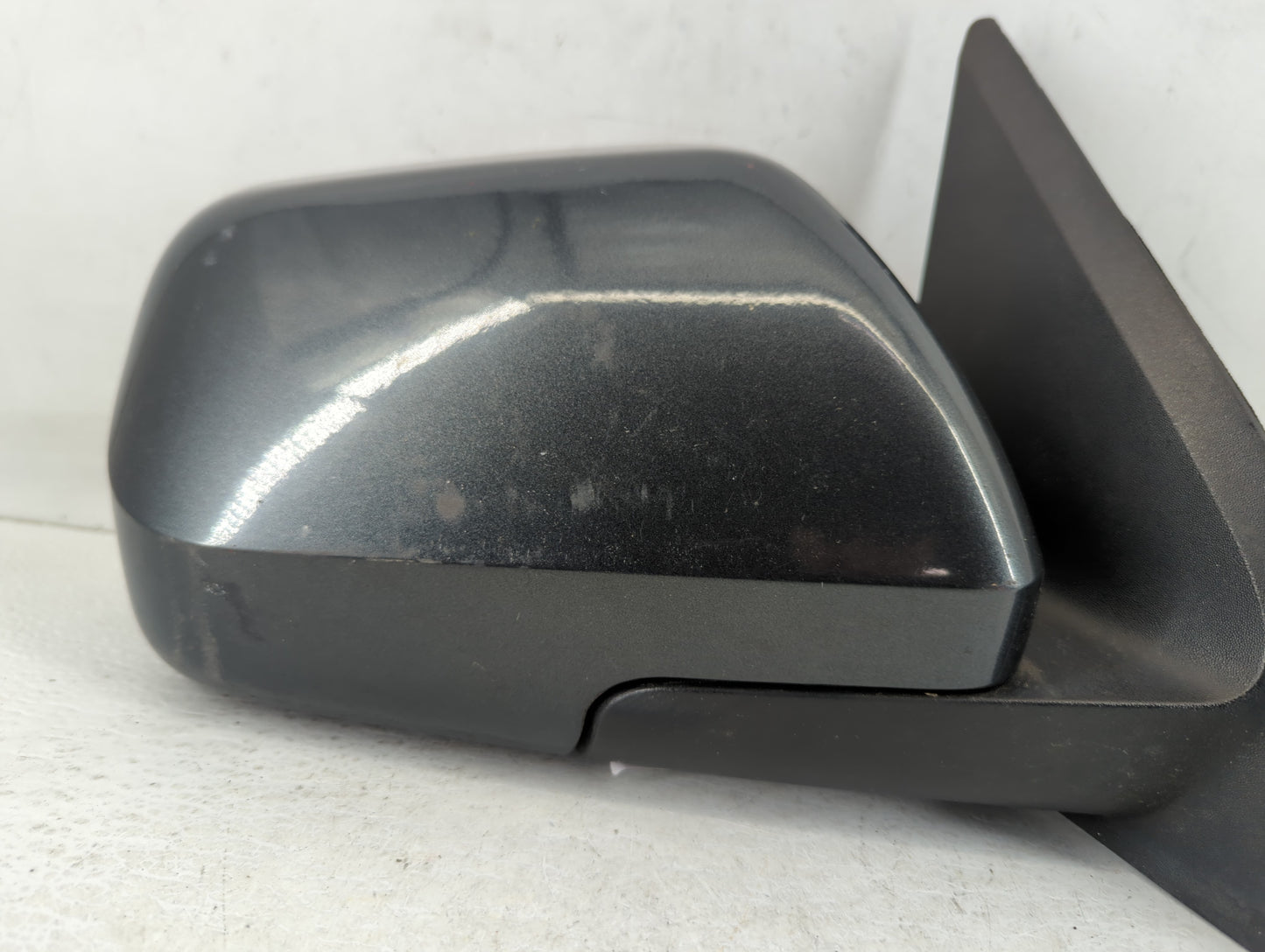 2008-2009 Ford Escape Passenger Side View Mirror - Right Door Mirror OEM Used - Oemusedautoparts1.com