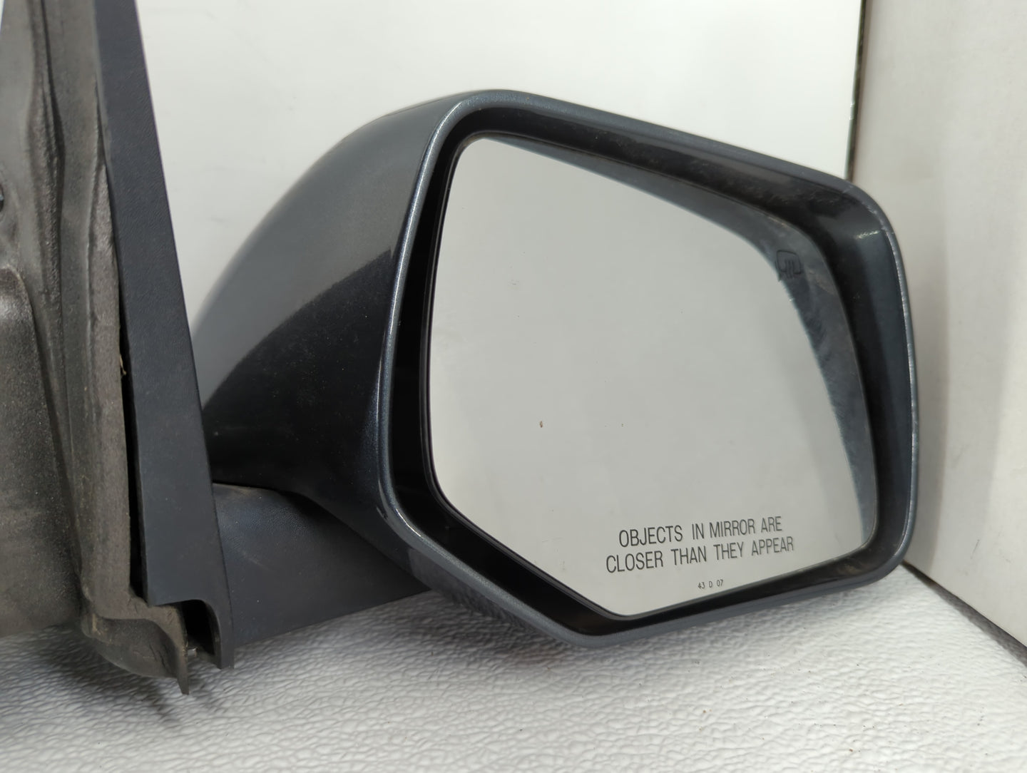 2008-2009 Ford Escape Passenger Side View Mirror - Right Door Mirror OEM Used - Oemusedautoparts1.com