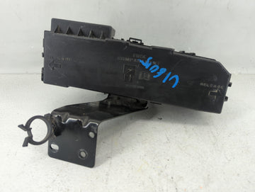 2008 Ford Escape Fusebox Fuse Box Panel Relay Module P/N:3B0790100 8L8T-14A003-AE Fits OEM Used Auto Parts - Oemusedautopart