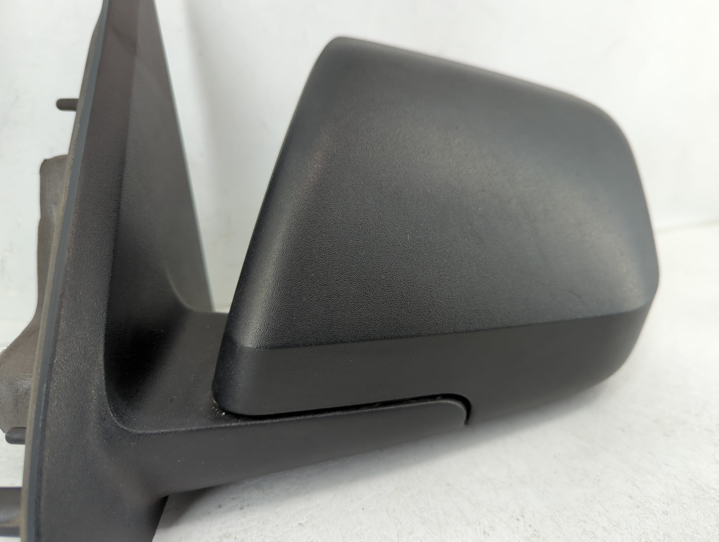 2008-2009 Ford Escape Driver Side View Mirror - Left Door Mirror OEM Used - Oemusedautoparts1.com