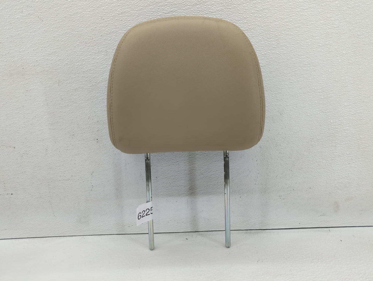 2008 Ford Escape Headrest Head Rest Front Driver Passenger Seat Fits OEM Used Auto Parts - Oemusedautoparts1.com