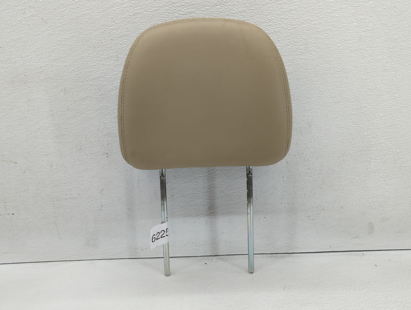 2008 Ford Escape Headrest Head Rest Front Driver Passenger Seat Fits OEM Used Auto Parts - Oemusedautoparts1.com