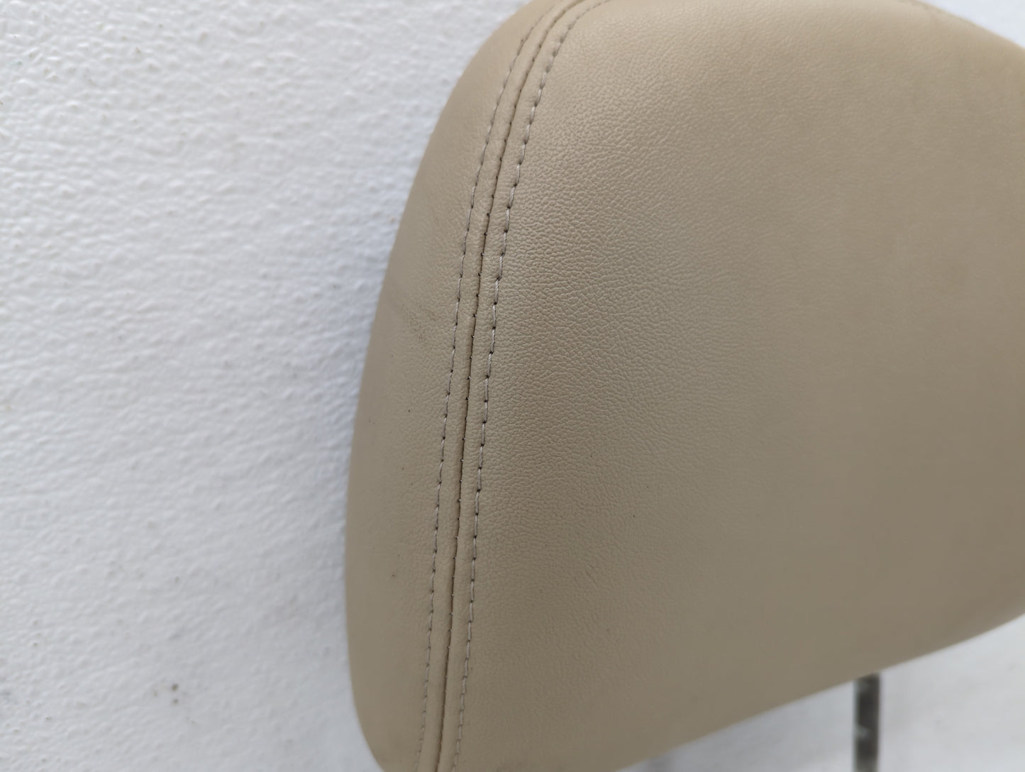 2008 Ford Escape Headrest Head Rest Front Driver Passenger Seat Fits OEM Used Auto Parts - Oemusedautoparts1.com