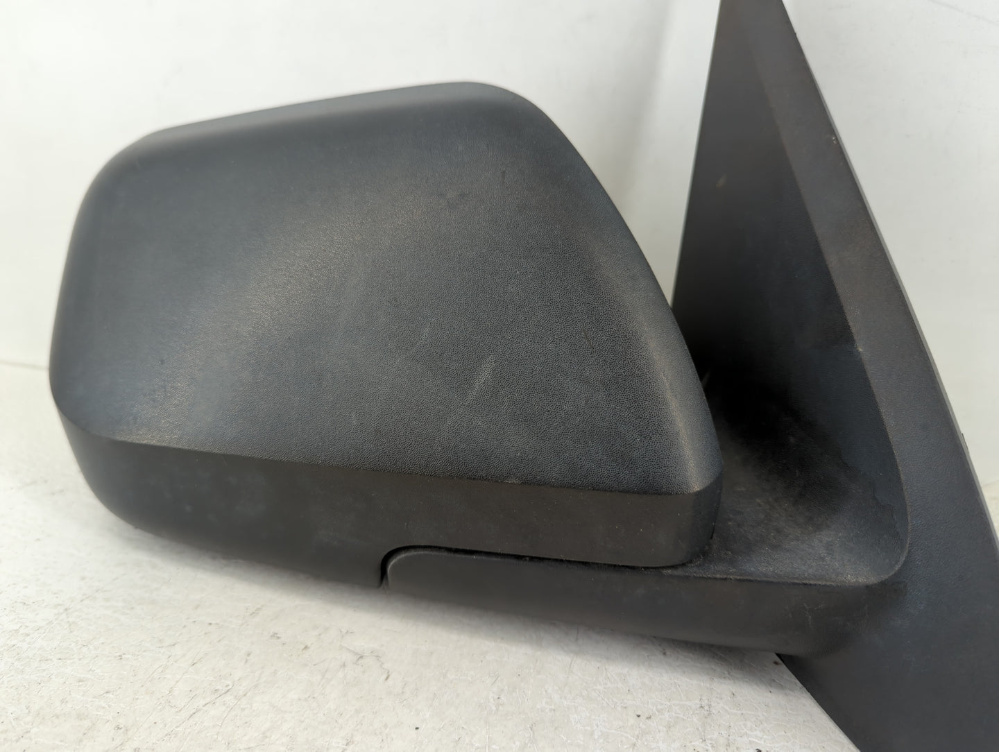 2008-2009 Ford Escape Passenger Side View Mirror - Right Door Mirror OEM Used - Oemusedautoparts1.com
