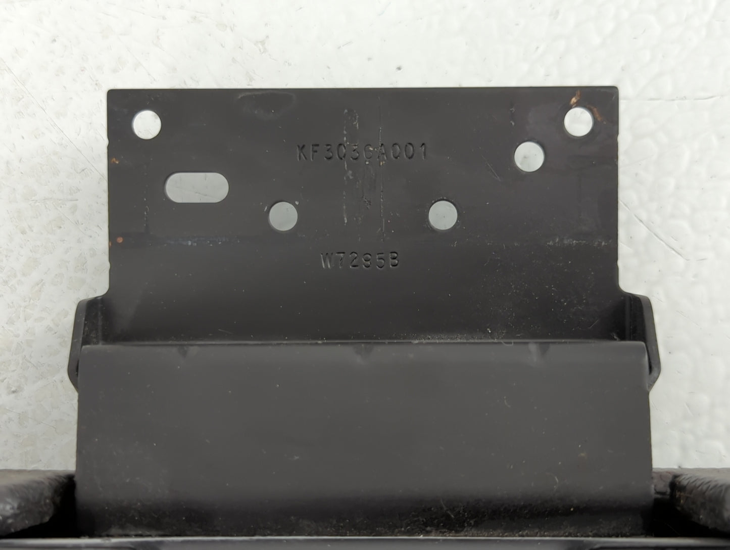 2008 Ford Escape Center Console Armrest Cover Lid Black - Oemusedautoparts1.com