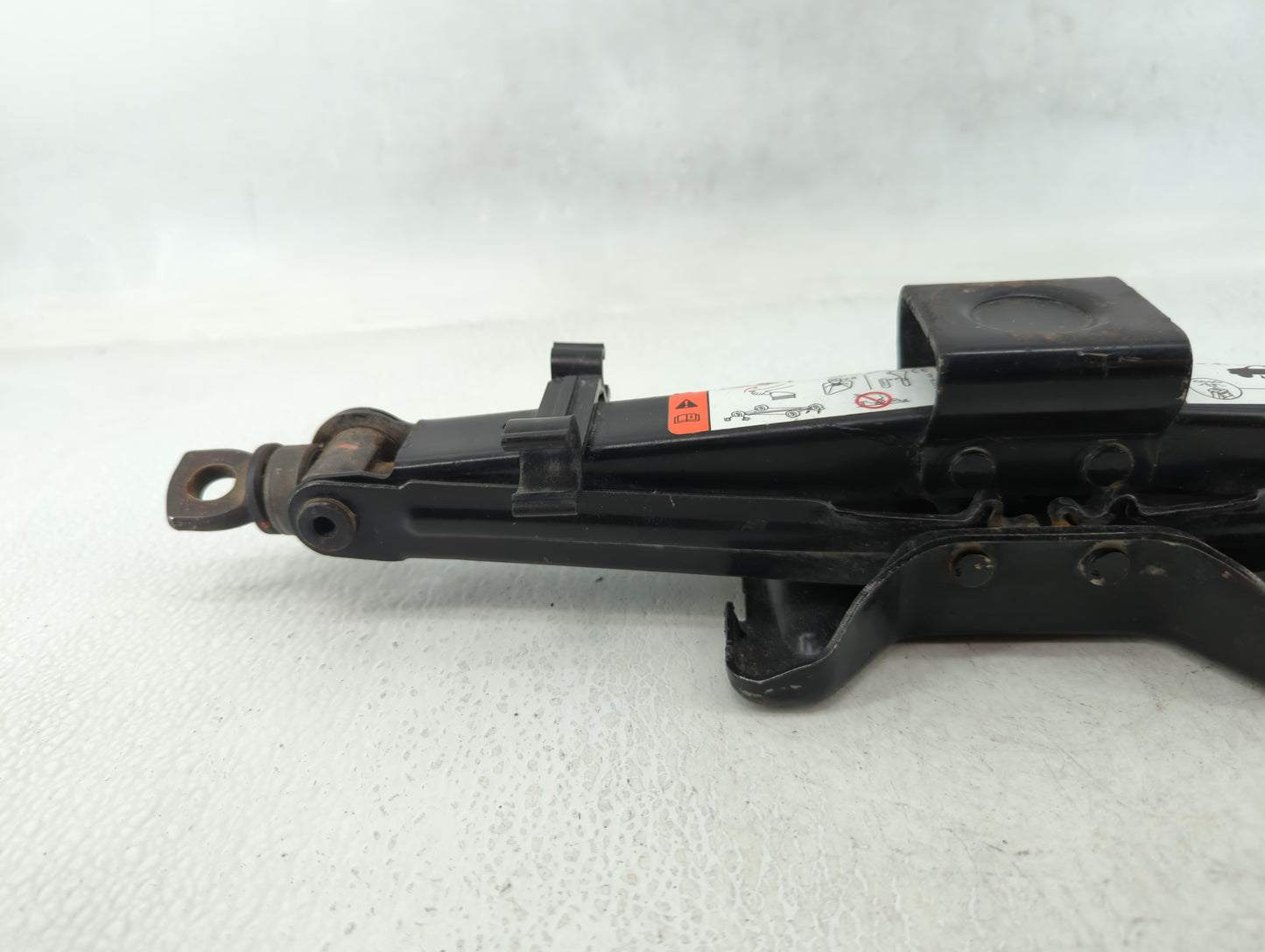 2008 Ford Escape Spare Scissor Car Jack - Oemusedautoparts1.com
