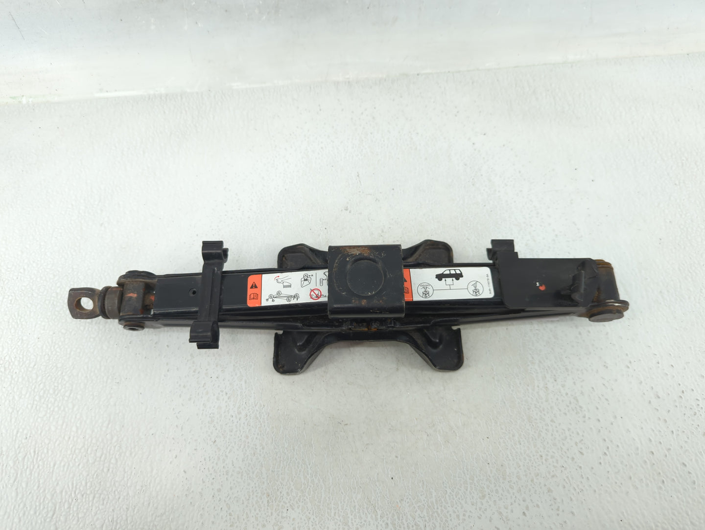 2008 Ford Escape Spare Scissor Car Jack - Oemusedautoparts1.com