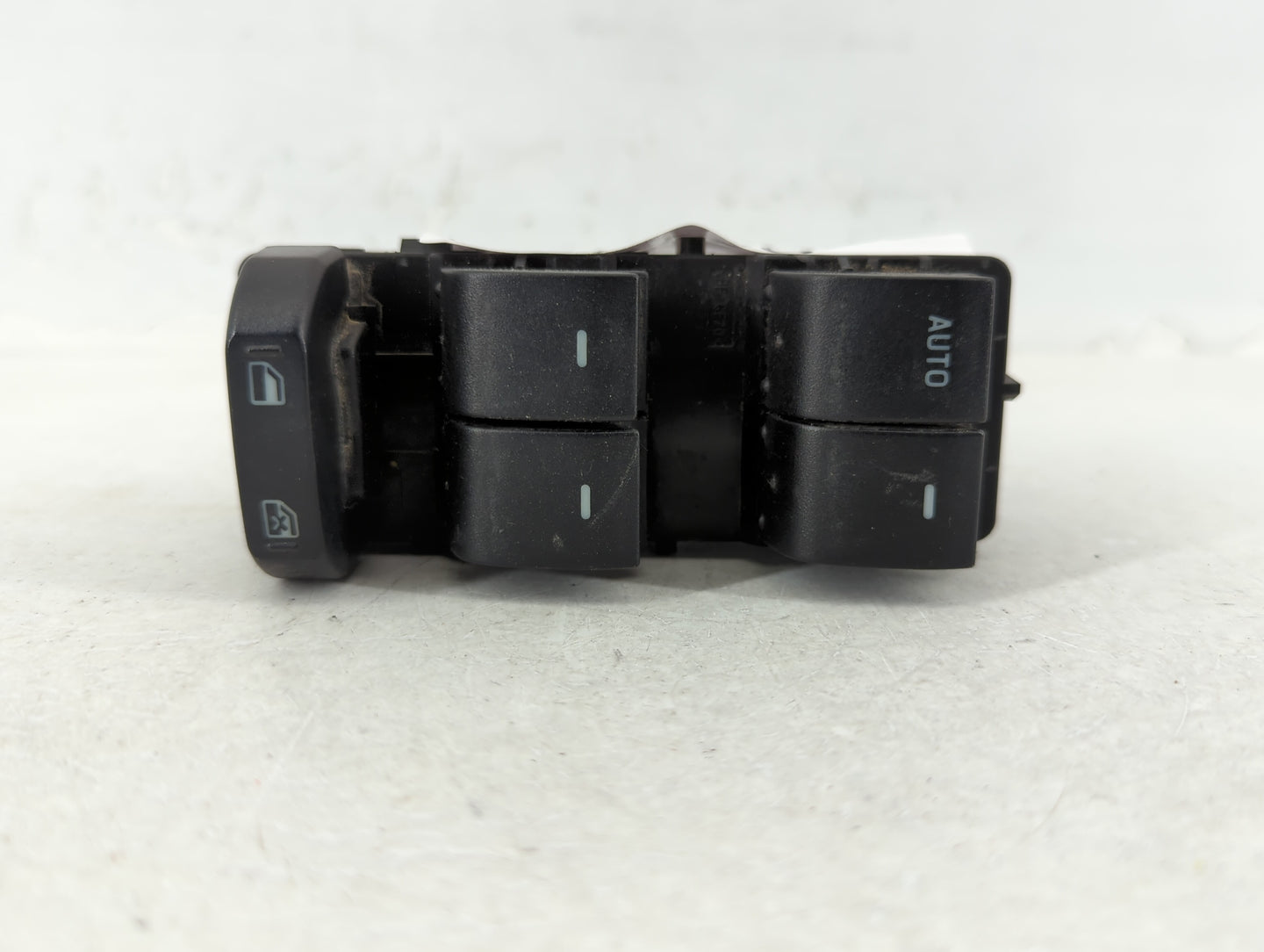 2008-2012 Ford Escape Master Power Window Switch Replacement Driver Side Left P/N:8L8T-14540-ACW Fits OEM Used Auto Parts - 