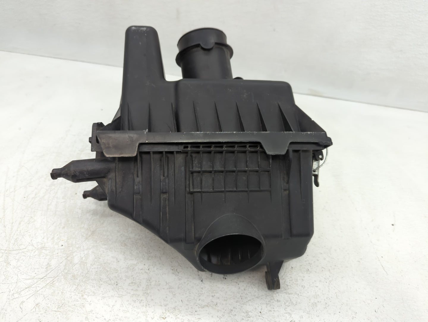 2008-2008 Ford Escape Air Cleaner Intake-duct Hose Tube - Oemusedautoparts1.com