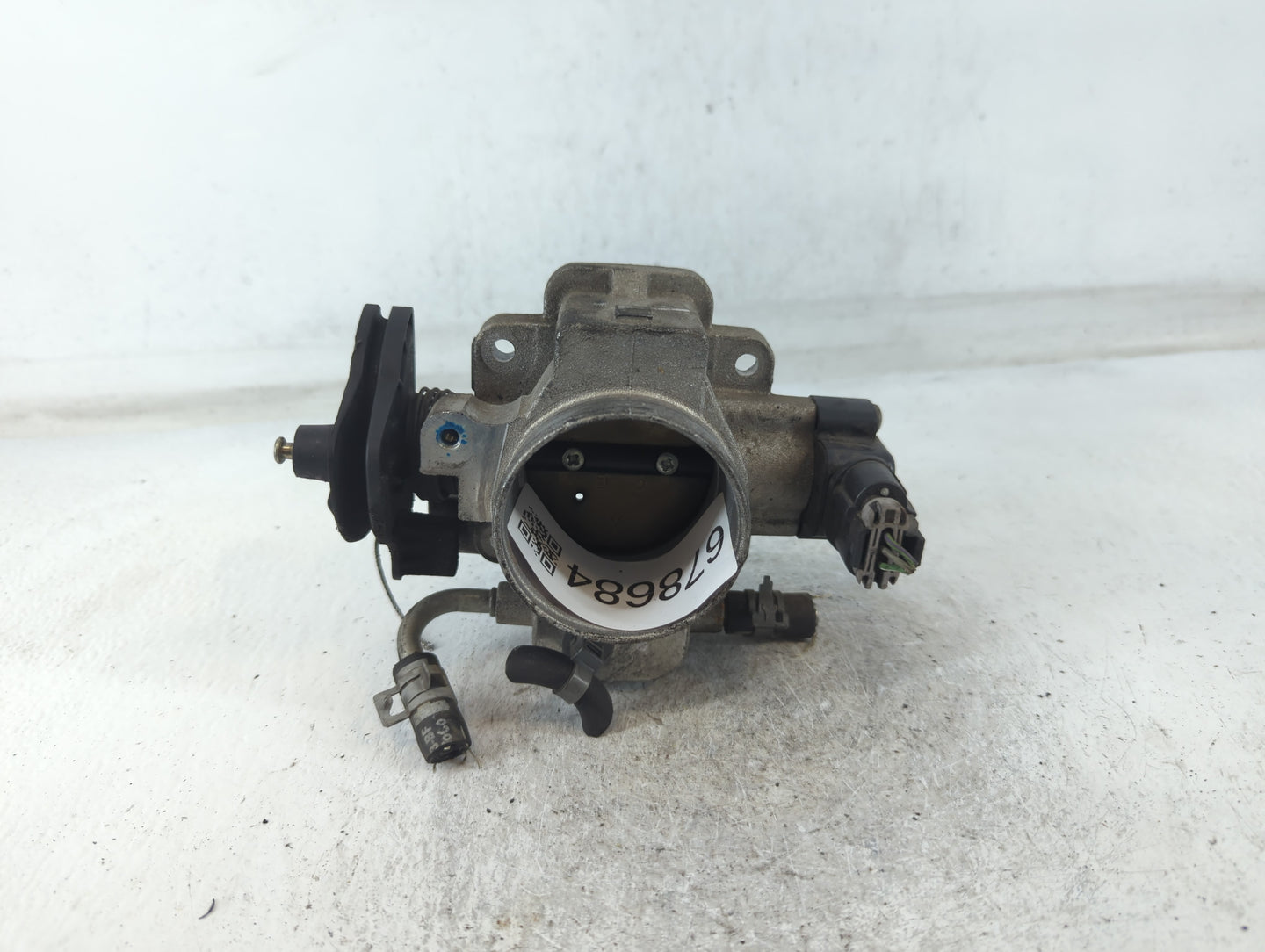 2005-2008 Ford Escape Throttle Body P/N:5L8E-AF Fits Fits 2005 2006 2007 2008 OEM Used Auto Parts - Oemusedautoparts1.com