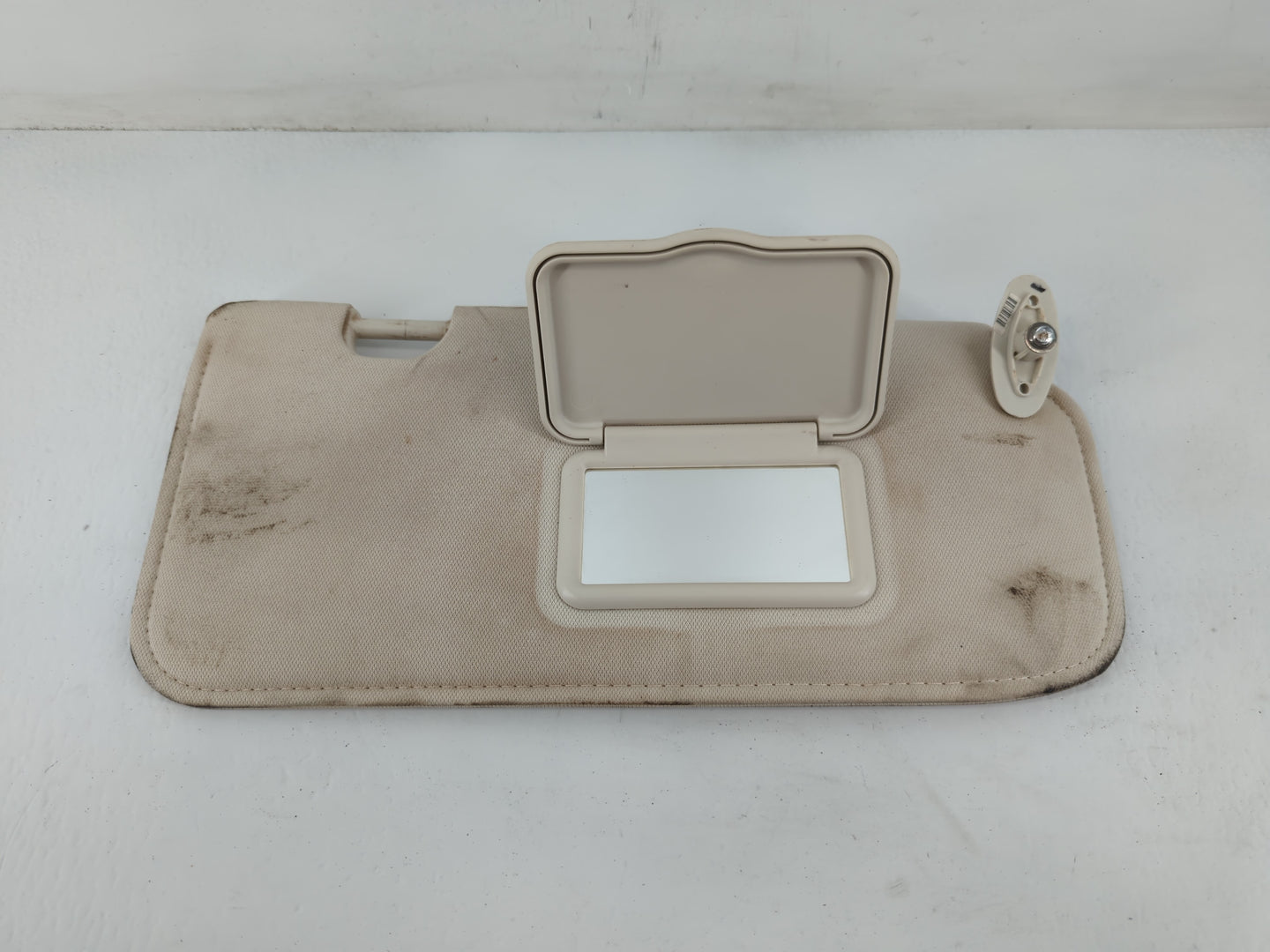 2008-2009 Ford Escape Sun Visor Shade Replacement Passenger Right Mirror Fits Fits 2008 2009 OEM Used Auto Parts - Oemusedau