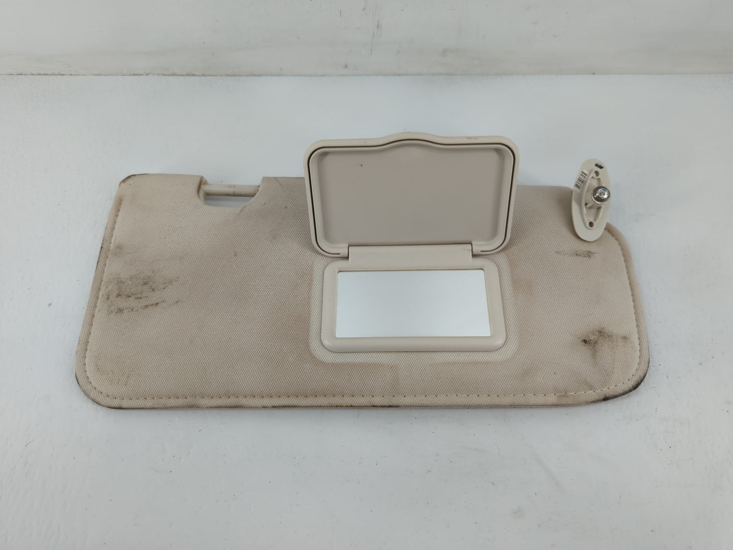 2008-2009 Ford Escape Sun Visor Shade Replacement Passenger Right Mirror Fits Fits 2008 2009 OEM Used Auto Parts - Oemusedau