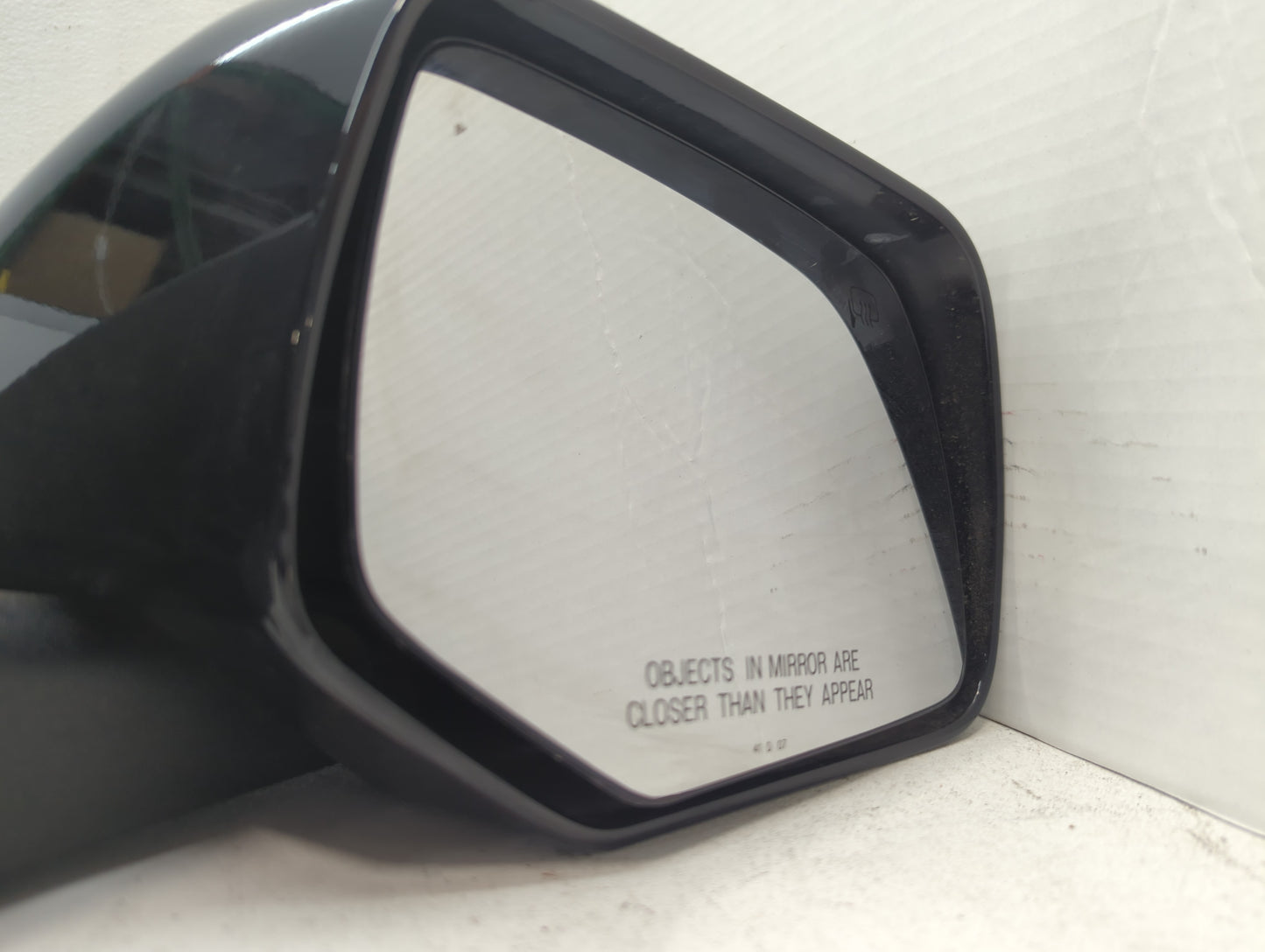 2008-2009 Ford Escape Passenger Side View Mirror - Right Door Mirror OEM Used - Oemusedautoparts1.com