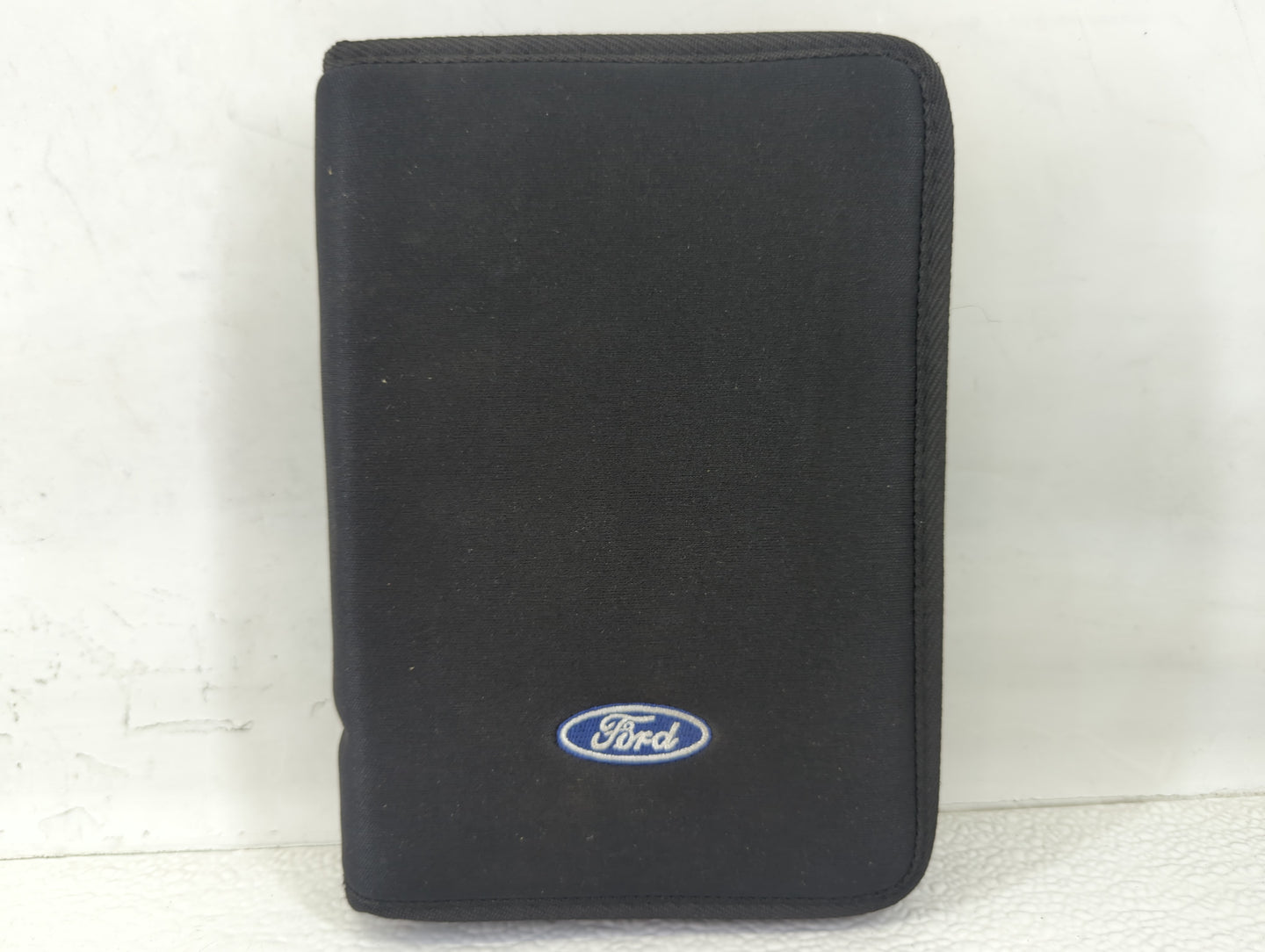 2008 Ford Escape Owners Manual Book Guide P/N:8L8J-19A321-AA OEM Used Auto Parts - Oemusedautoparts1.com