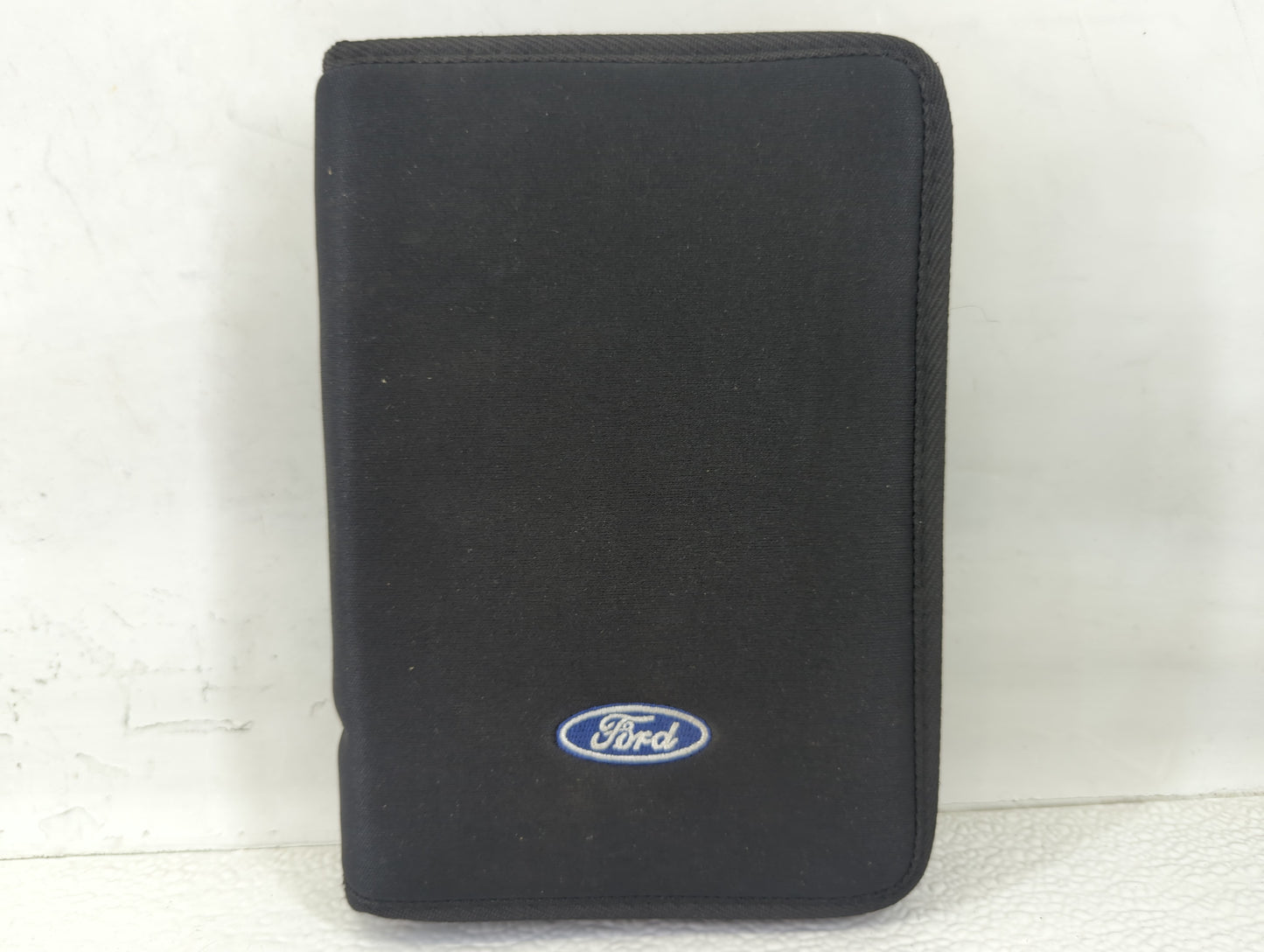 2008 Ford Escape Owners Manual Book Guide P/N:8L8J-19A321-AA OEM Used Auto Parts - Oemusedautoparts1.com