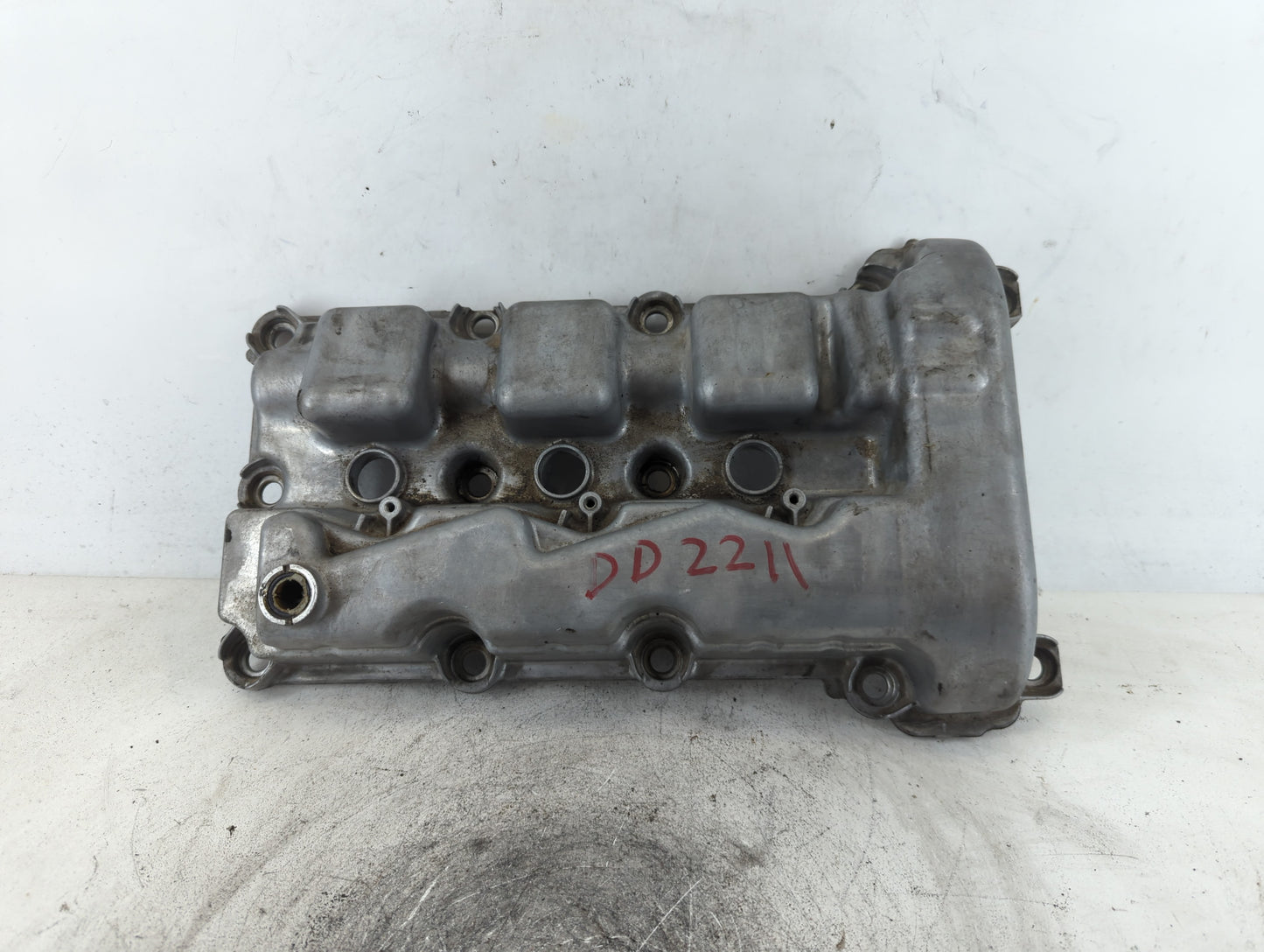 2008 Ford Escape Driver Left Cylinder Head Valve Cover P/N:6L8E-6582-BB Fits OEM Used Auto Parts - Oemusedautoparts1.com
