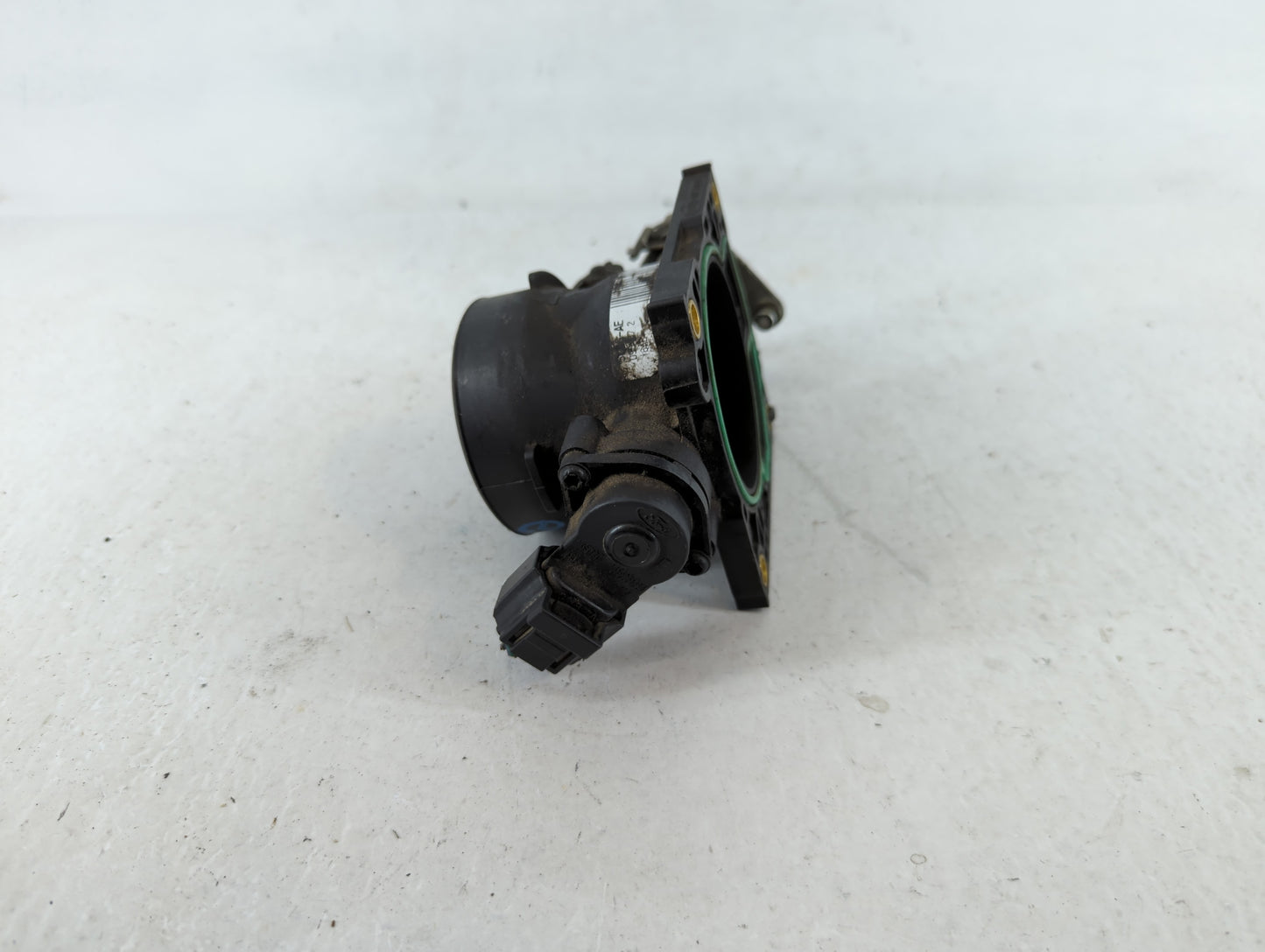 2005-2008 Ford Escape Throttle Body Fits Fits 2005 2006 2007 2008 OEM Used Auto Parts - Oemusedautoparts1.com