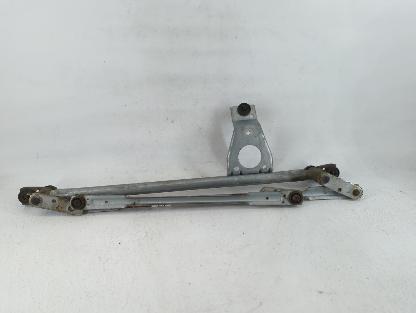 2008-2009 Ford Escape Front Windshield Wiper Motor Fits Fits 2008 2009 OEM Used Auto Parts - Oemusedautoparts1.com