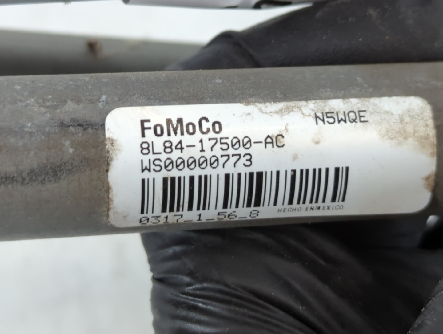 2008-2009 Ford Escape Front Windshield Wiper Motor Fits Fits 2008 2009 OEM Used Auto Parts - Oemusedautoparts1.com
