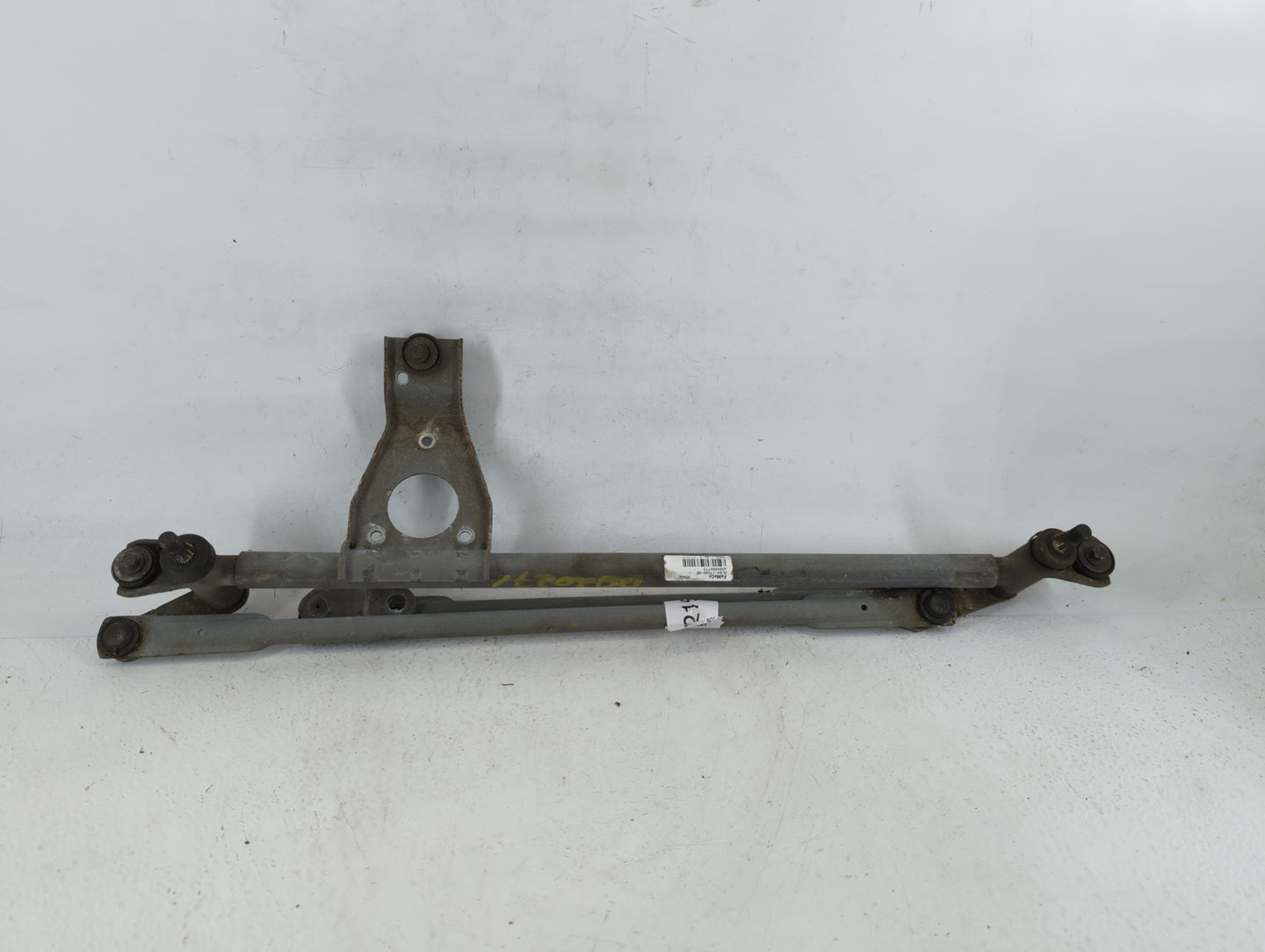 2008-2009 Ford Escape Front Windshield Wiper Motor Fits Fits 2008 2009 OEM Used Auto Parts - Oemusedautoparts1.com