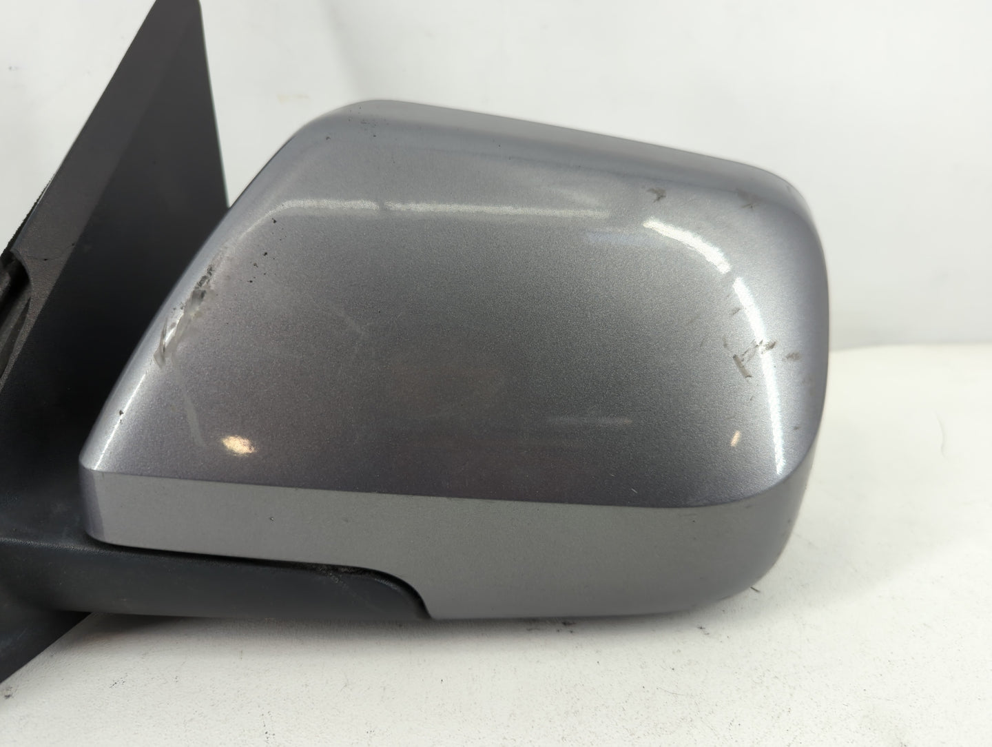 2008-2009 Ford Escape Driver Side View Mirror - Left Door Mirror OEM Used - Oemusedautoparts1.com