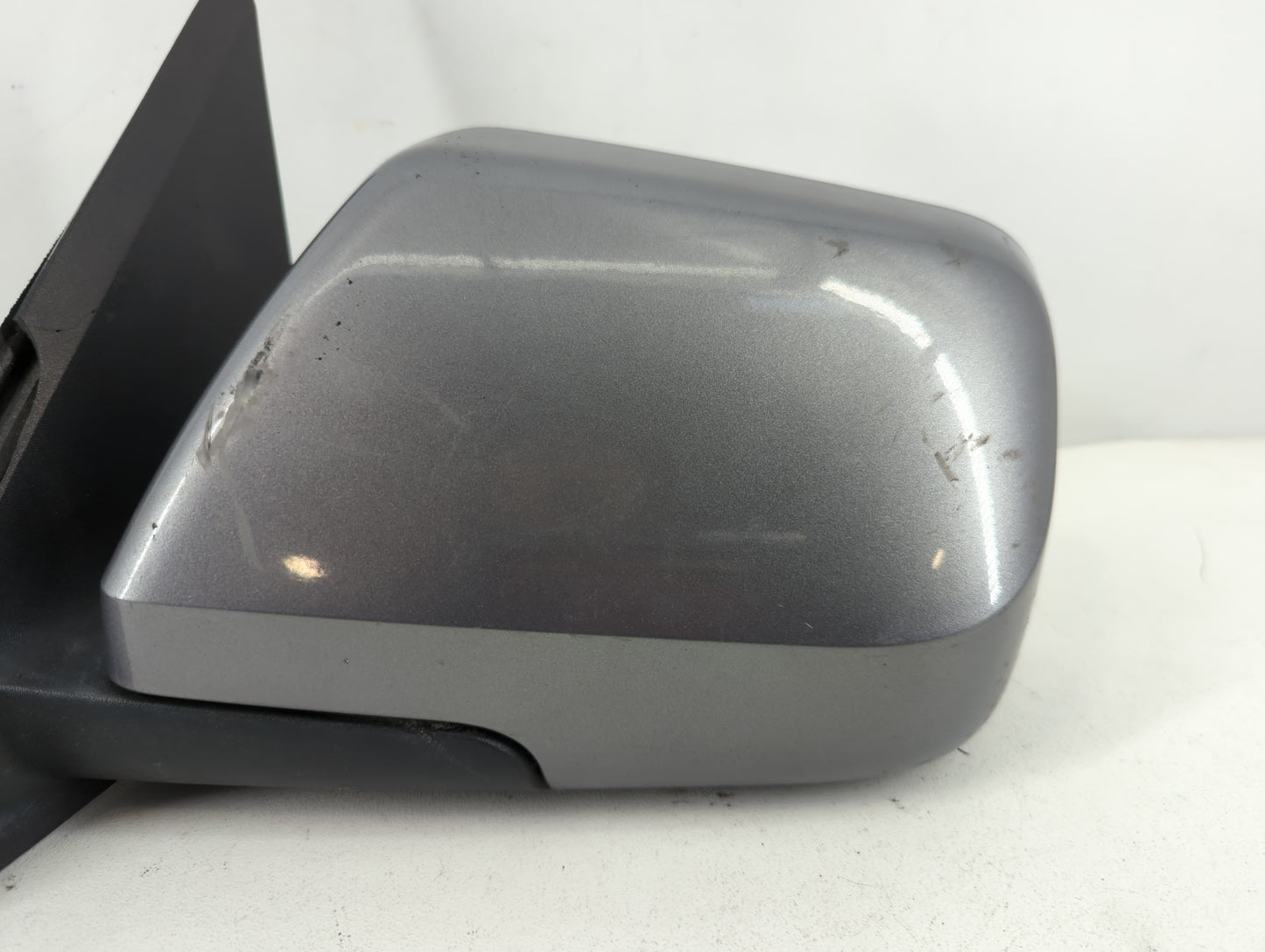 2008-2009 Ford Escape Driver Side View Mirror - Left Door Mirror OEM Used - Oemusedautoparts1.com