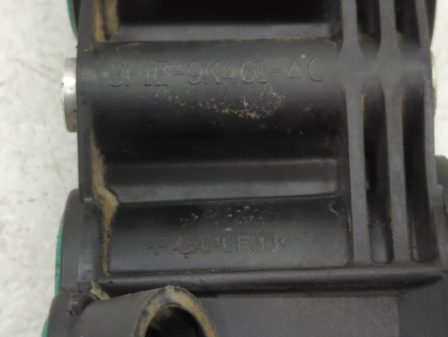 2008 Ford Escape Air Intake Manifold P/N:3F1E-9K641-AC Fits OEM Used Auto Parts - Oemusedautoparts1.com