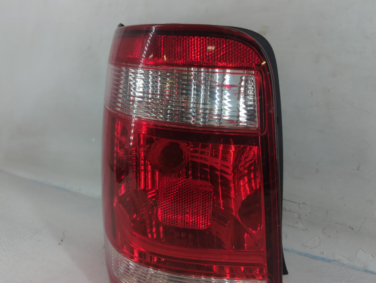 2008-2012 Ford Escape Tail Light Assembly Driver Left OEM P/N:8L84-13B505-A Fits Fits 2008 2009 2010 2011 2012 OEM Used Auto