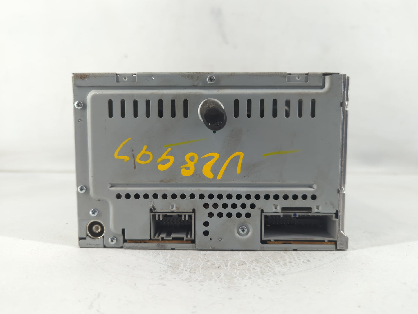2008 Ford Escape Radio AM FM Cd Player Receiver Replacement P/N:8L8T 18C869 BR Fits OEM Used Auto Parts - Oemusedautoparts1.
