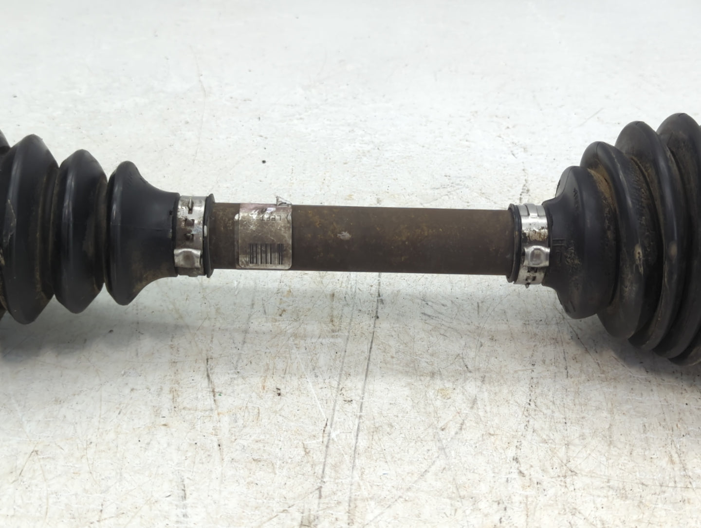 2001-2008 Ford Escape Axle Shaft Front Driver Cv C/v - Oemusedautoparts1.com