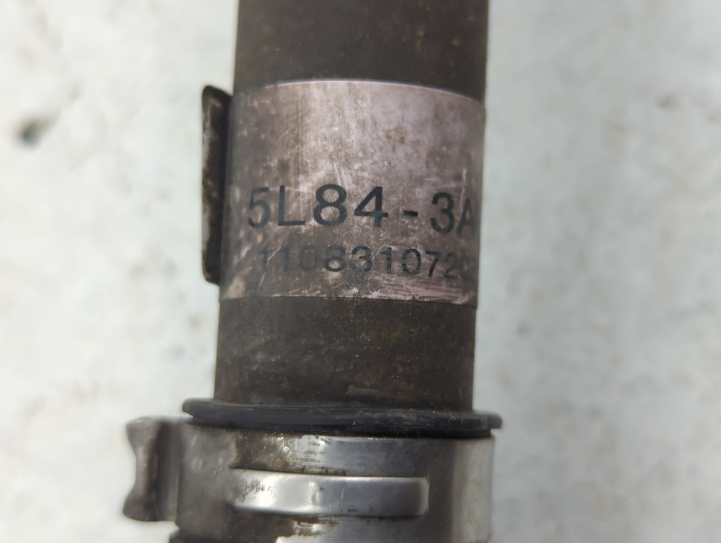 2001-2008 Ford Escape Axle Shaft Front Driver Cv C/v - Oemusedautoparts1.com