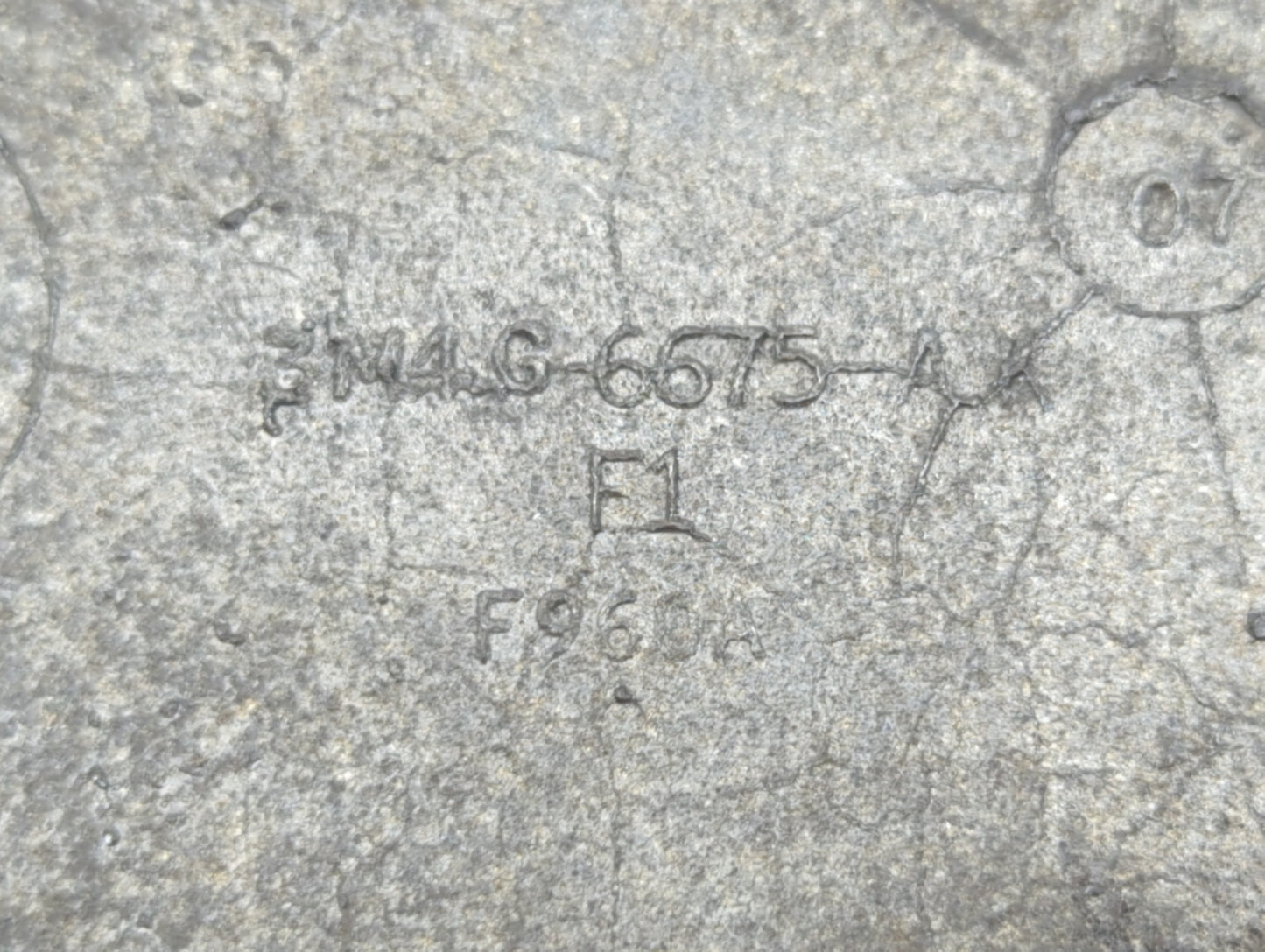 2005-2008 Ford Escape Engine Oil Pan P/N:F960A 3M4G-6675-AK Fits Fits 2003 2004 2005 2006 2007 2008 OEM Used Auto Parts - Oe