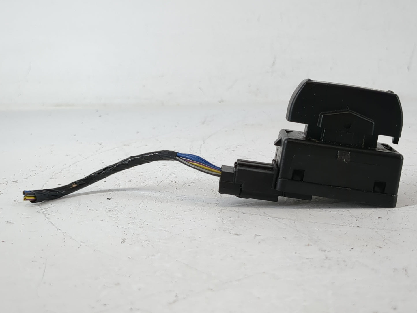 2008-2012 Ford Escape Master Power Window Switch Replacement Driver Side Left Fits OEM Used Auto Parts - Oemusedautoparts1.c