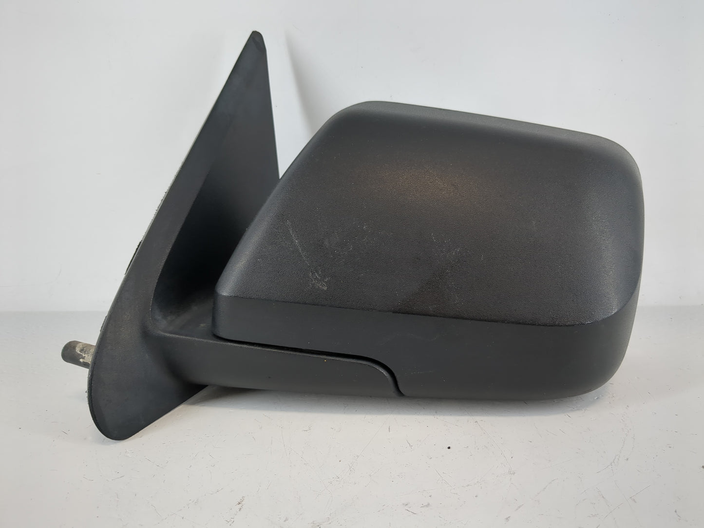 2008-2009 Ford Escape Driver Left Side View Manual Door Mirror Black - Oemusedautoparts1.com