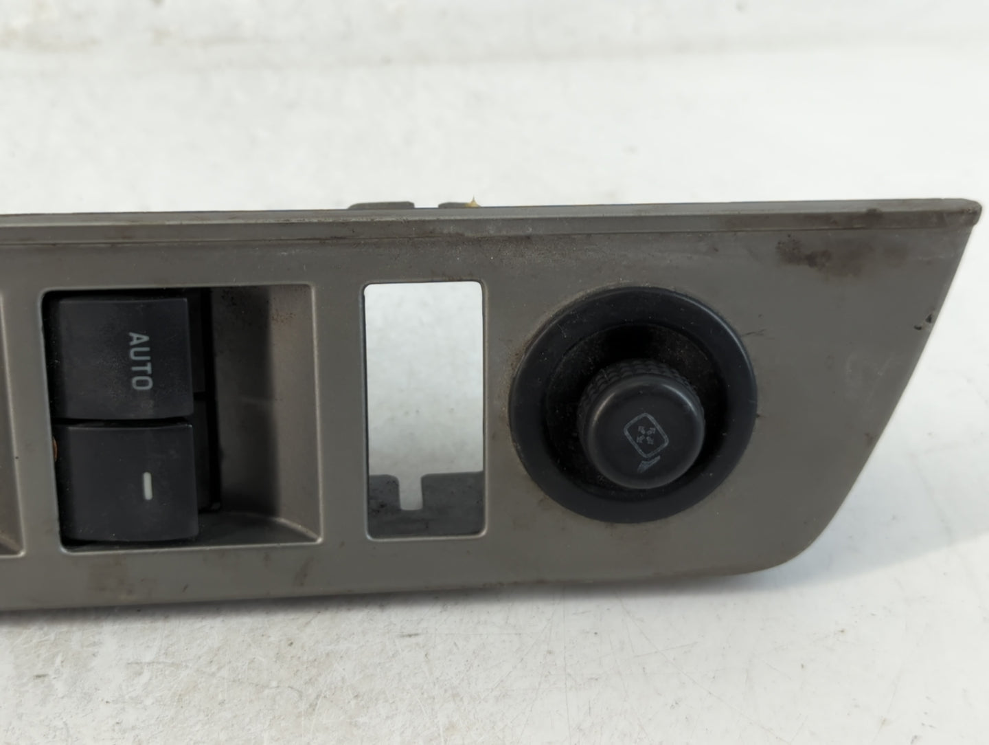 2008-2014 Ford Expedition Master Power Window Switch Replacement Driver Side Left P/N:7L3T-17B676-AA3 Fits OEM Used Auto Par
