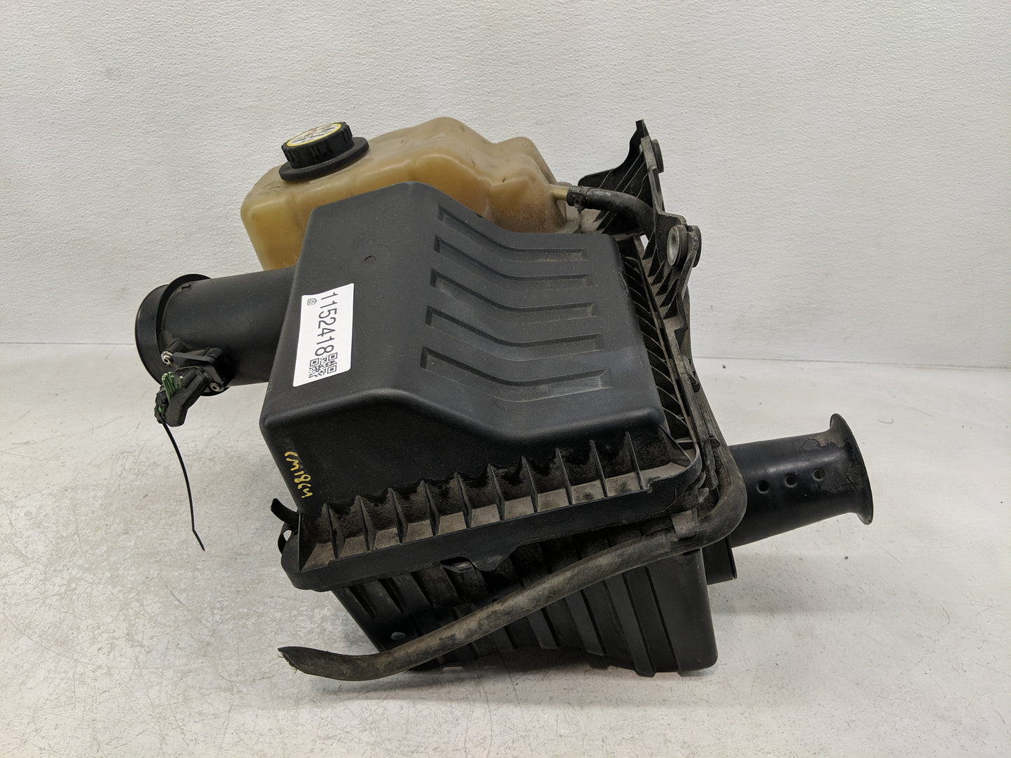 2007-2008 Ford Expedition Air Cleaner Intake-duct Hose Tube - Oemusedautoparts1.com