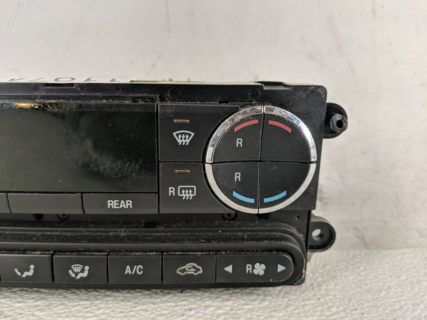 2008 Ford Expedition Climate Control Module Temperature AC/Heater Replacement P/N:8L14-18C612 18C612-DZU7A Fits OEM Used Aut