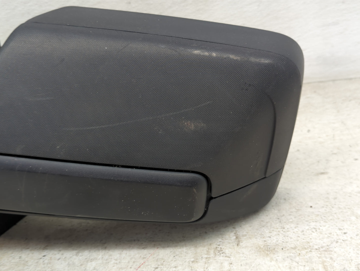 2007-2011 Ford Expedition Driver Side View Mirror - Left Door Mirror OEM Used - Oemusedautoparts1.com