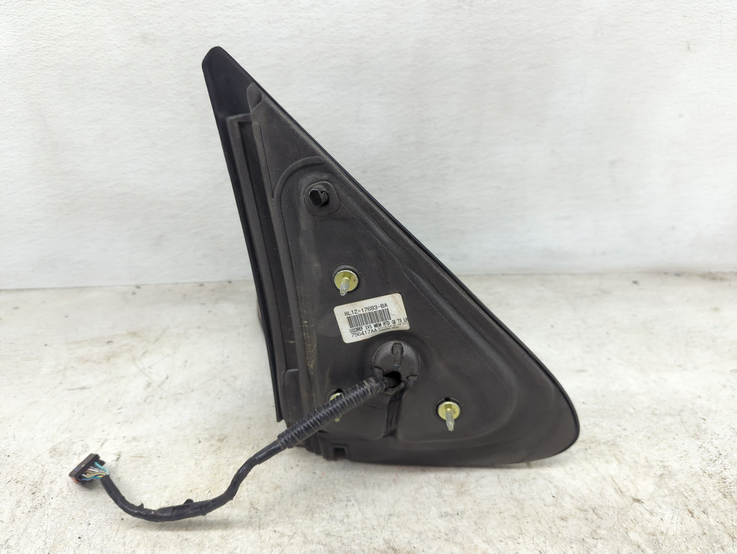 2007-2011 Ford Expedition Driver Side View Mirror - Left Door Mirror OEM Used - Oemusedautoparts1.com