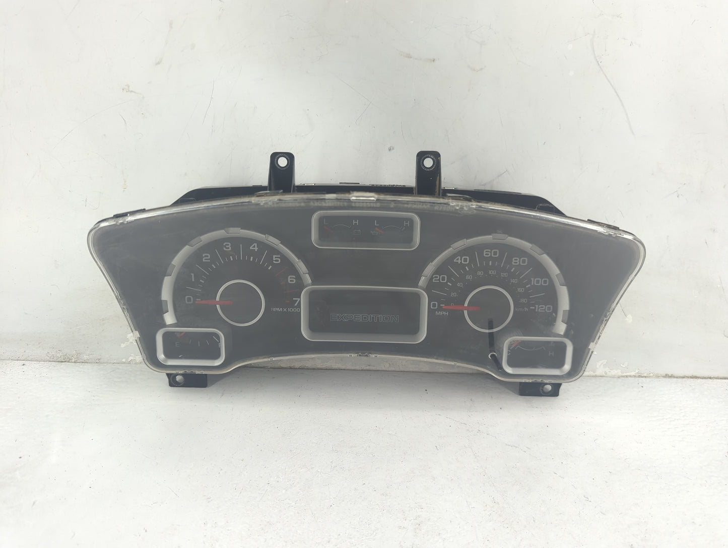2007-2008 Ford Expedition Instrument Cluster Speedometer Gauges P/N:7L1T-10849 7L7T-10849, R79DH Fits Fits 2007 2008 OEM Use