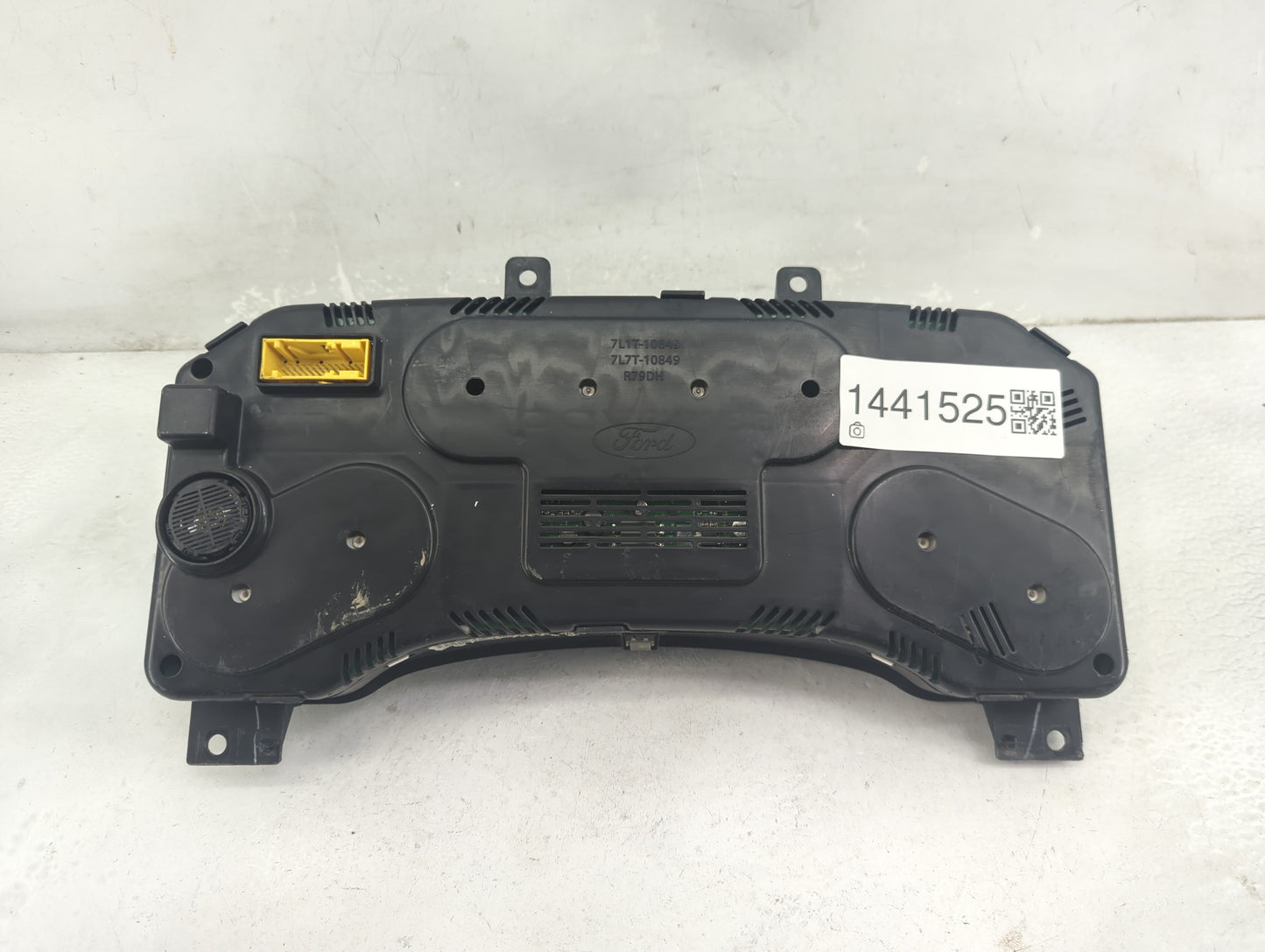 2007-2008 Ford Expedition Instrument Cluster Speedometer Gauges P/N:7L1T-10849 7L7T-10849, R79DH Fits Fits 2007 2008 OEM Use