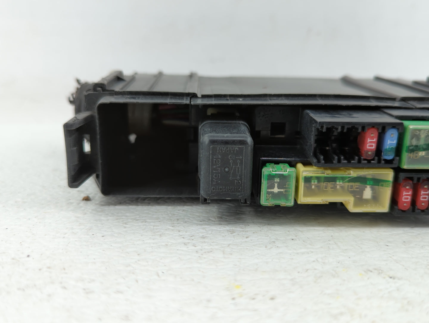 2007-2008 Ford Expedition Fusebox Fuse Box Panel Relay Module P/N:7L1T-15604-BK 7L1T15604BK Fits Fits 2007 2008 OEM Used Aut
