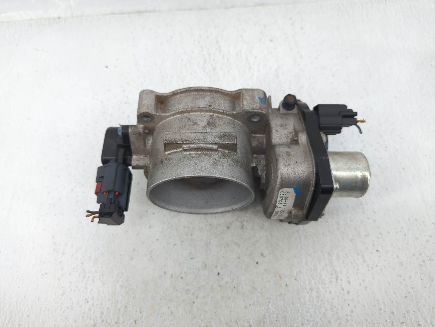 2008 Ford Expedition Throttle Body P/N:050708 2 1536998, 8L3E-AA Fits Fits 2004 2005 2006 2007 2009 2010 OEM Used Auto Parts