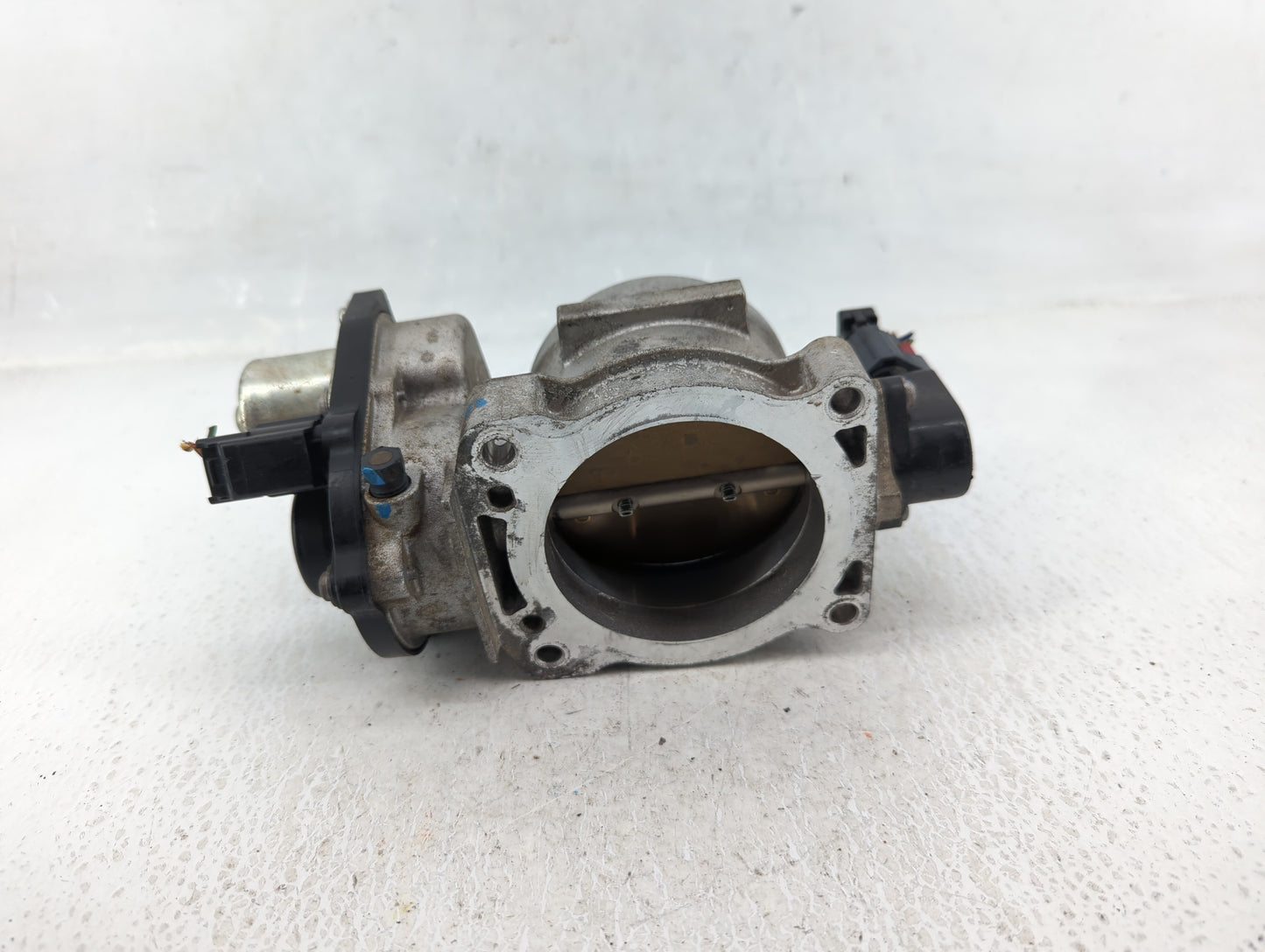2008 Ford Expedition Throttle Body P/N:050708 2 1536998, 8L3E-AA Fits Fits 2004 2005 2006 2007 2009 2010 OEM Used Auto Parts