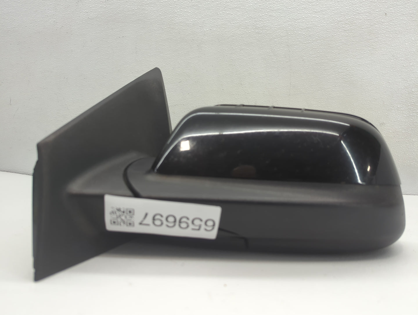 2008 Ford Expedition Driver Side View Mirror - Left Door Mirror OEM Used - Oemusedautoparts1.com