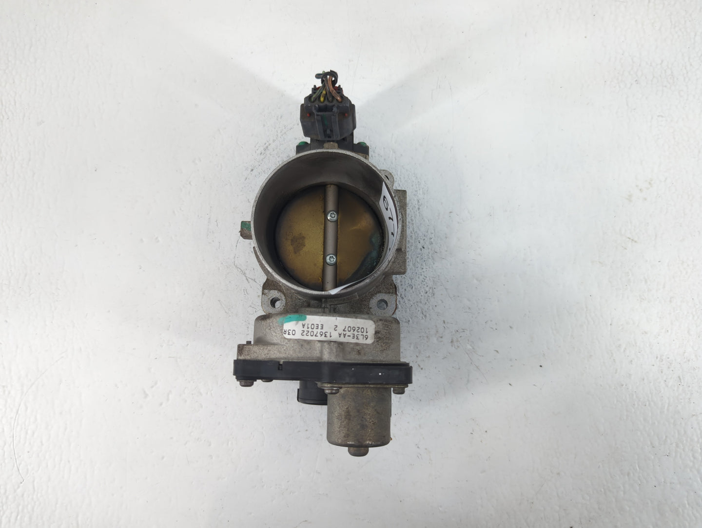 2008 Ford Expedition Throttle Body P/N:102607 2 1367022, 6L3E-AA Fits Fits 2004 2005 2006 2007 2009 2010 OEM Used Auto Parts