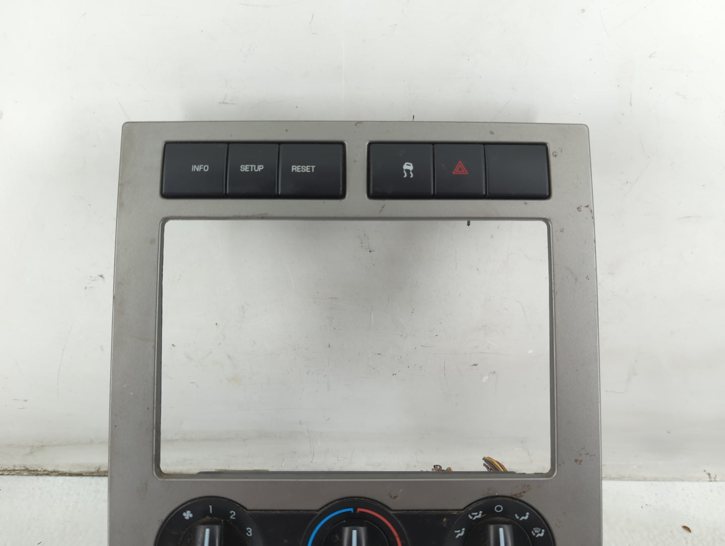 2008 Ford Expedition Climate Control Module Temperature AC/Heater Replacement P/N:2302BES22983346 Fits OEM Used Auto Parts -
