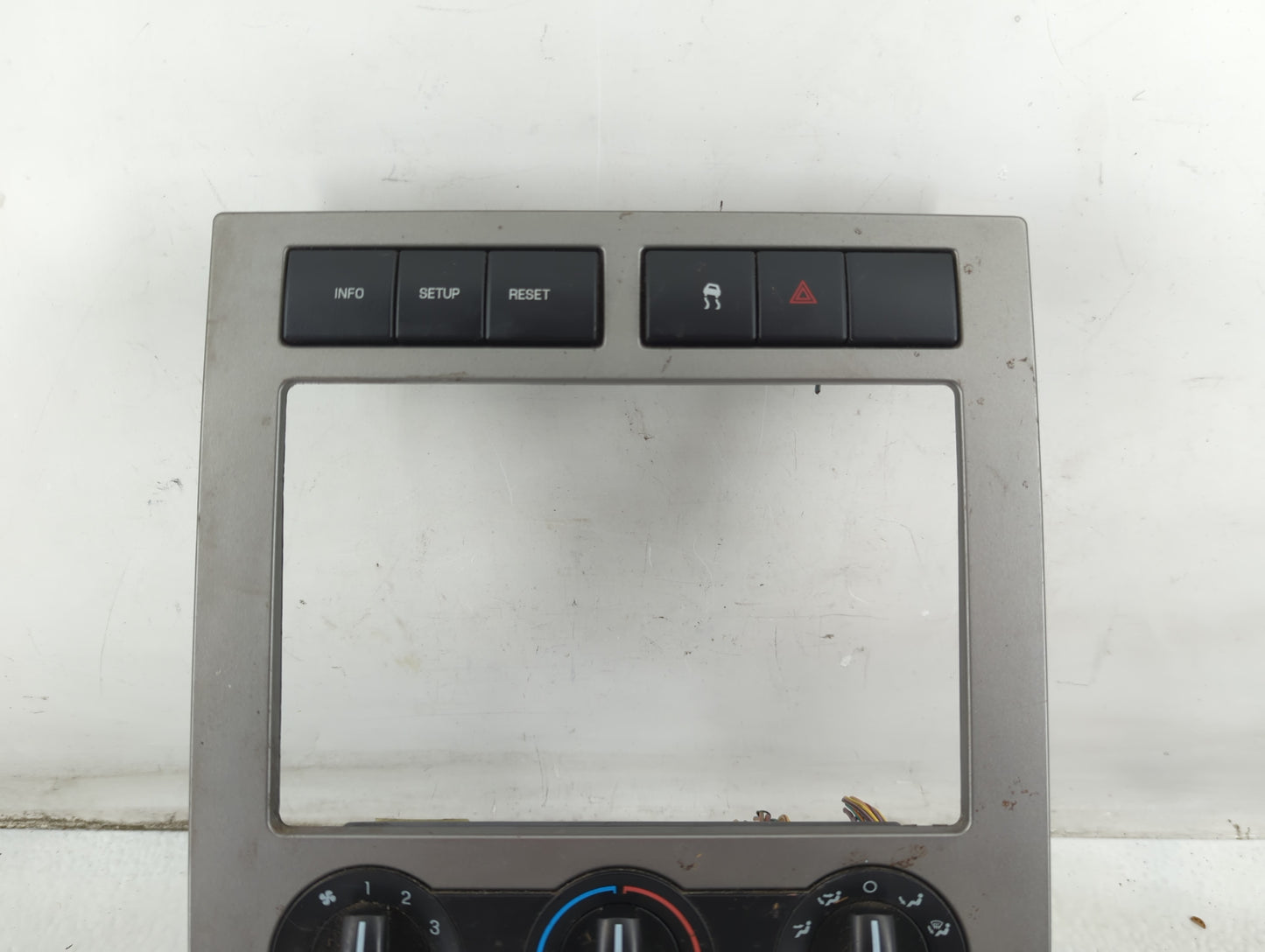 2008 Ford Expedition Climate Control Module Temperature AC/Heater Replacement P/N:2302BES22983346 Fits OEM Used Auto Parts -