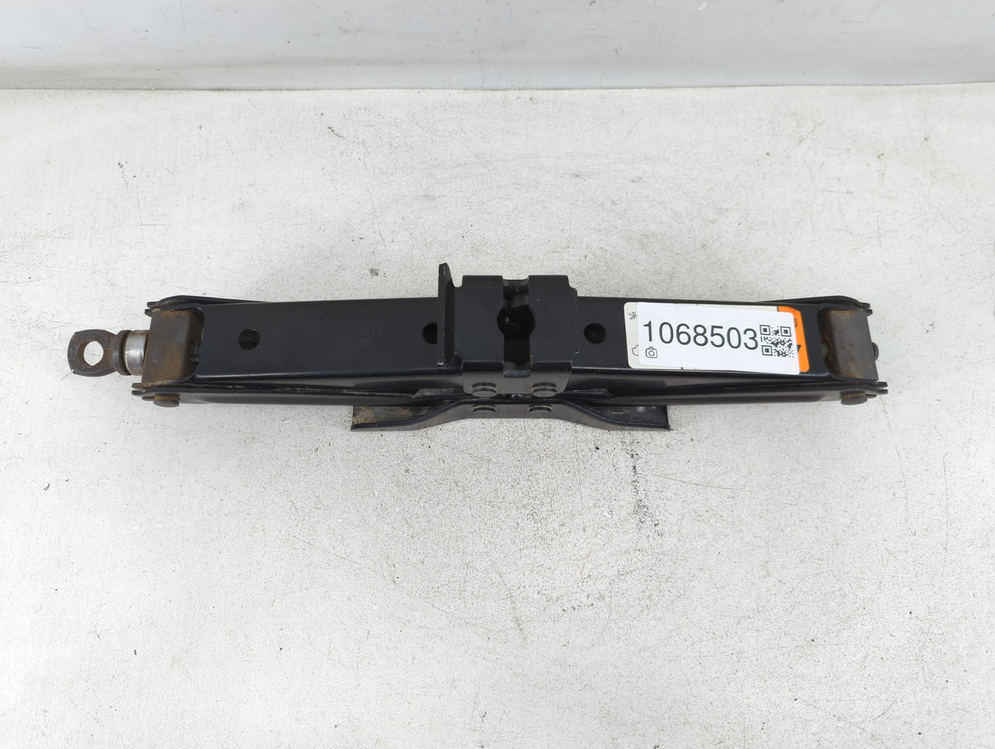 2008 Ford Explorer Spare Scissor Car Jack - Oemusedautoparts1.com