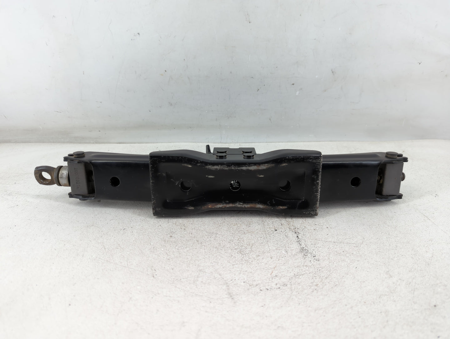 2008 Ford Explorer Spare Scissor Car Jack - Oemusedautoparts1.com